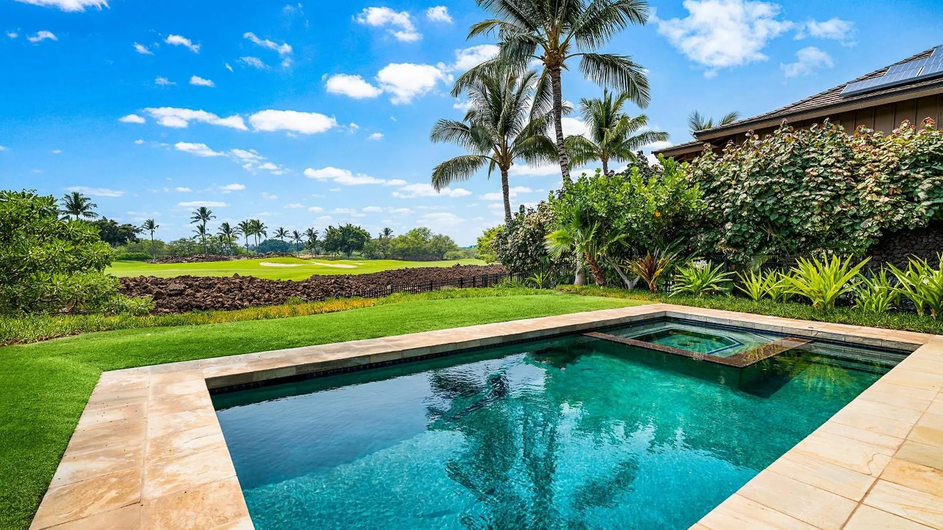 Tropical Villa Wprivate Pool Golf Course Views Waikoloa