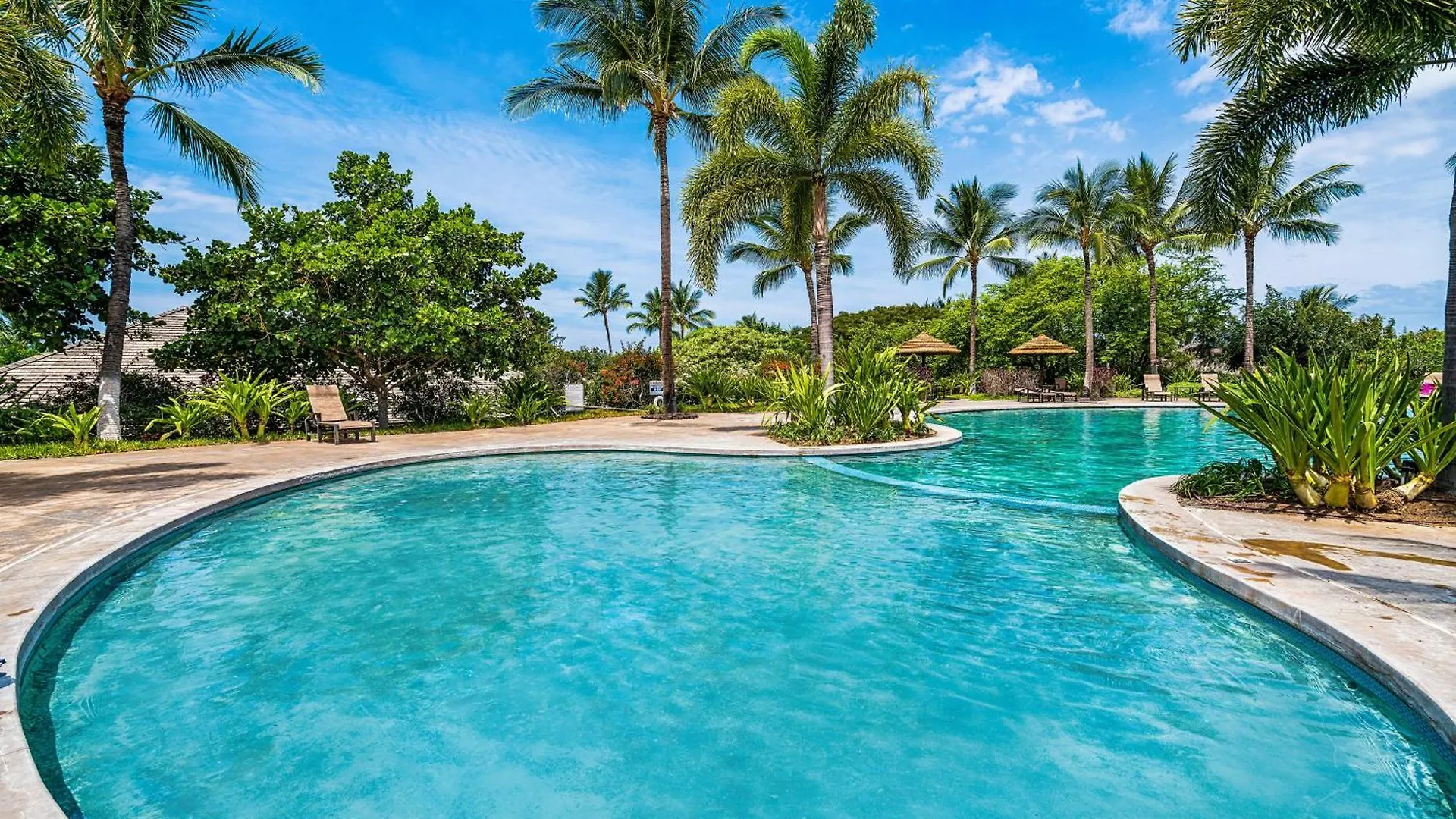 Tropical Villa Wprivate Pool Golf Course Views Waikoloa